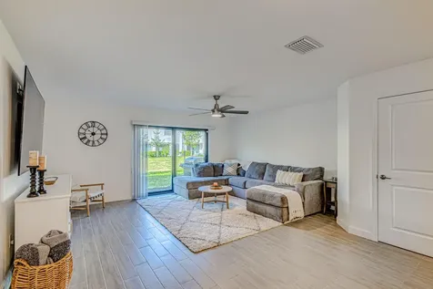 5007 Woods Edge Circle Riviera Beach FL 33410