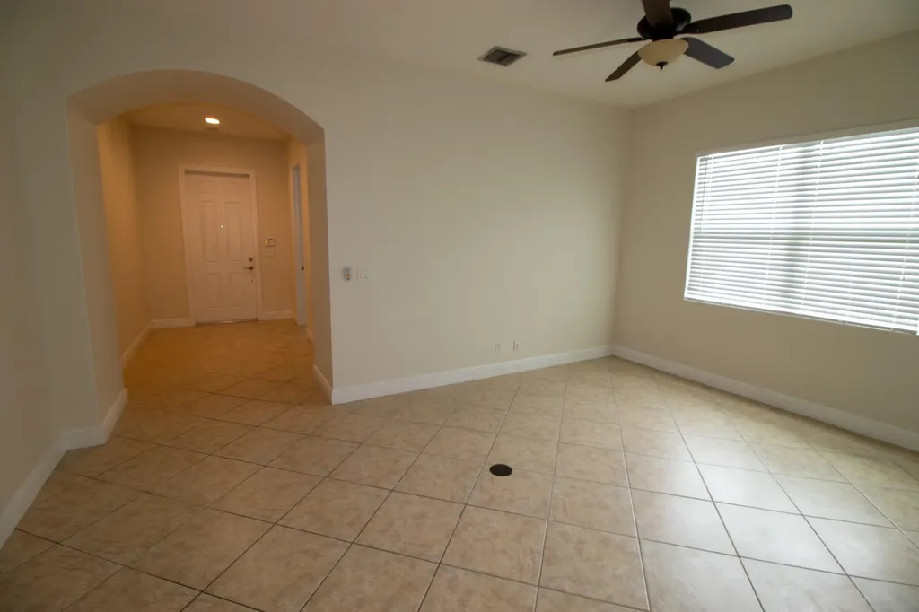 8253 NW 118th Way NW Parkland FL 33076