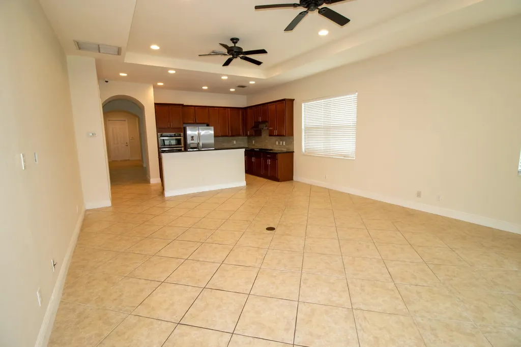 8253 NW 118th Way NW Parkland FL 33076