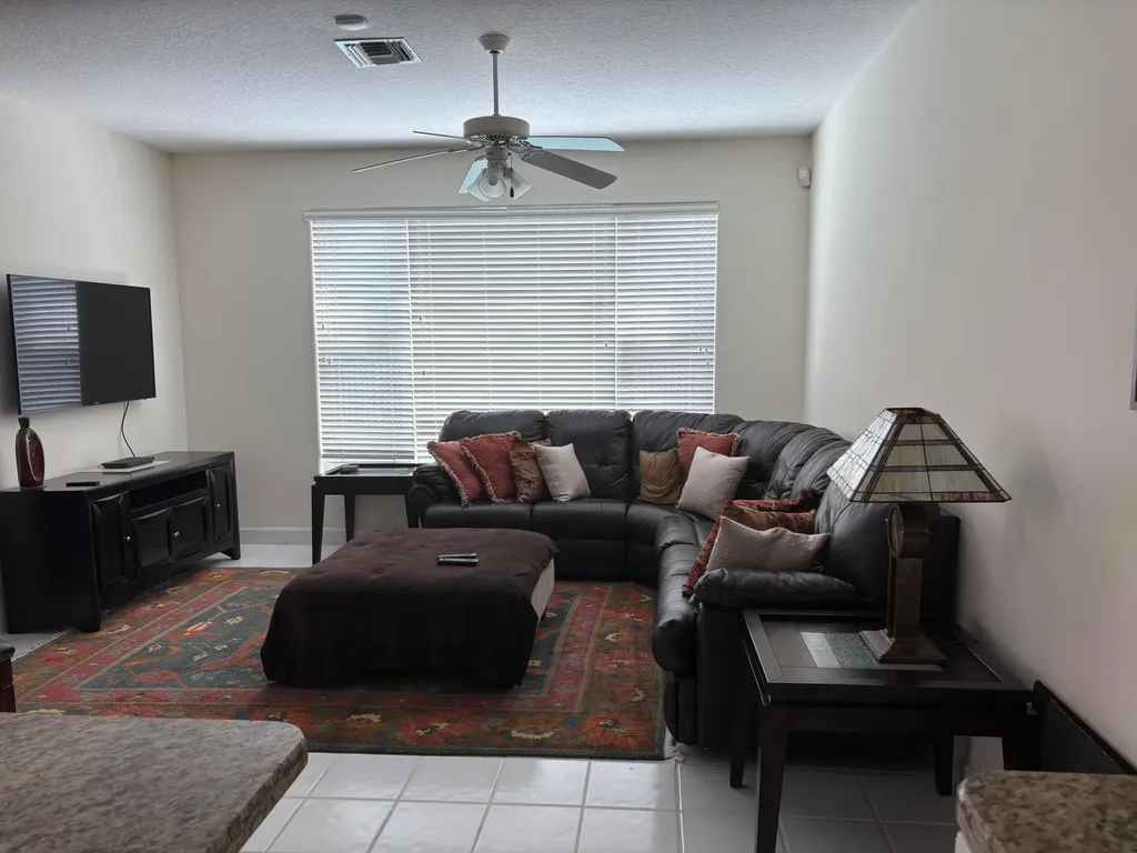 927 Augusta Pointe Drive Palm Beach Gardens FL 33418