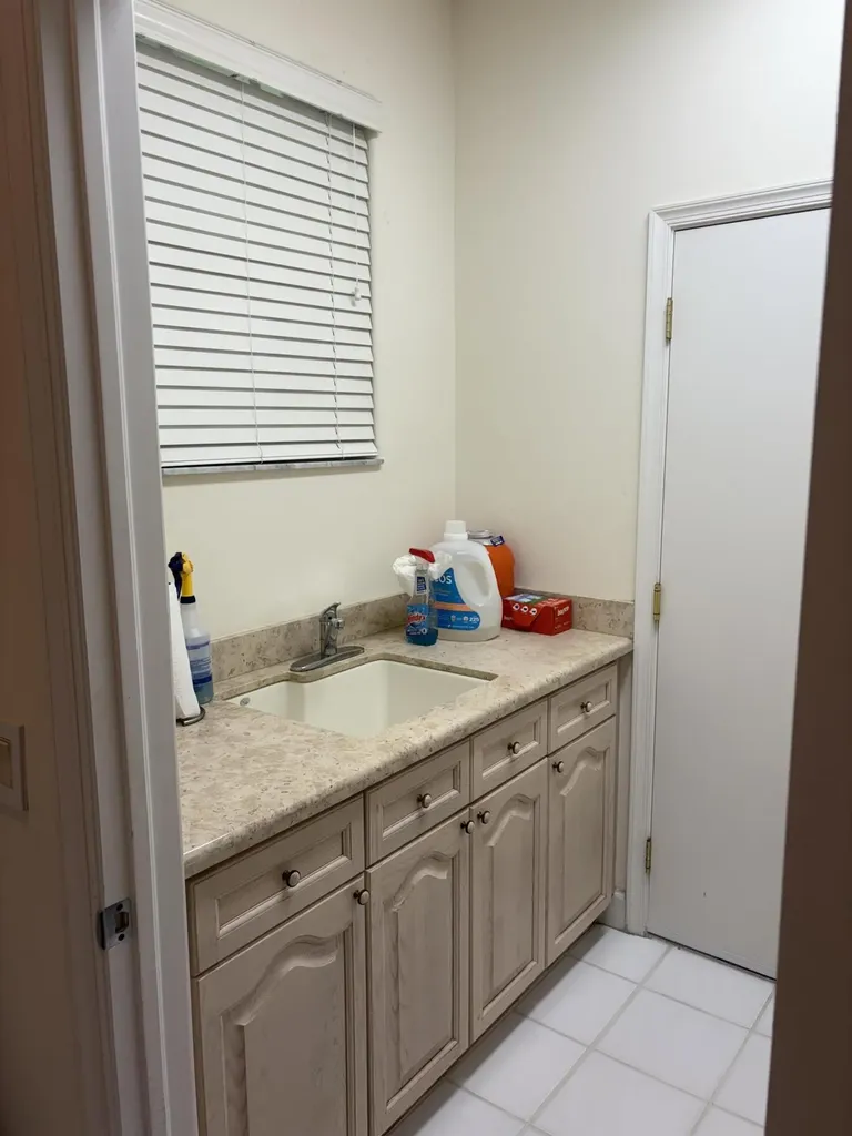 927 Augusta Pointe Drive Palm Beach Gardens FL 33418