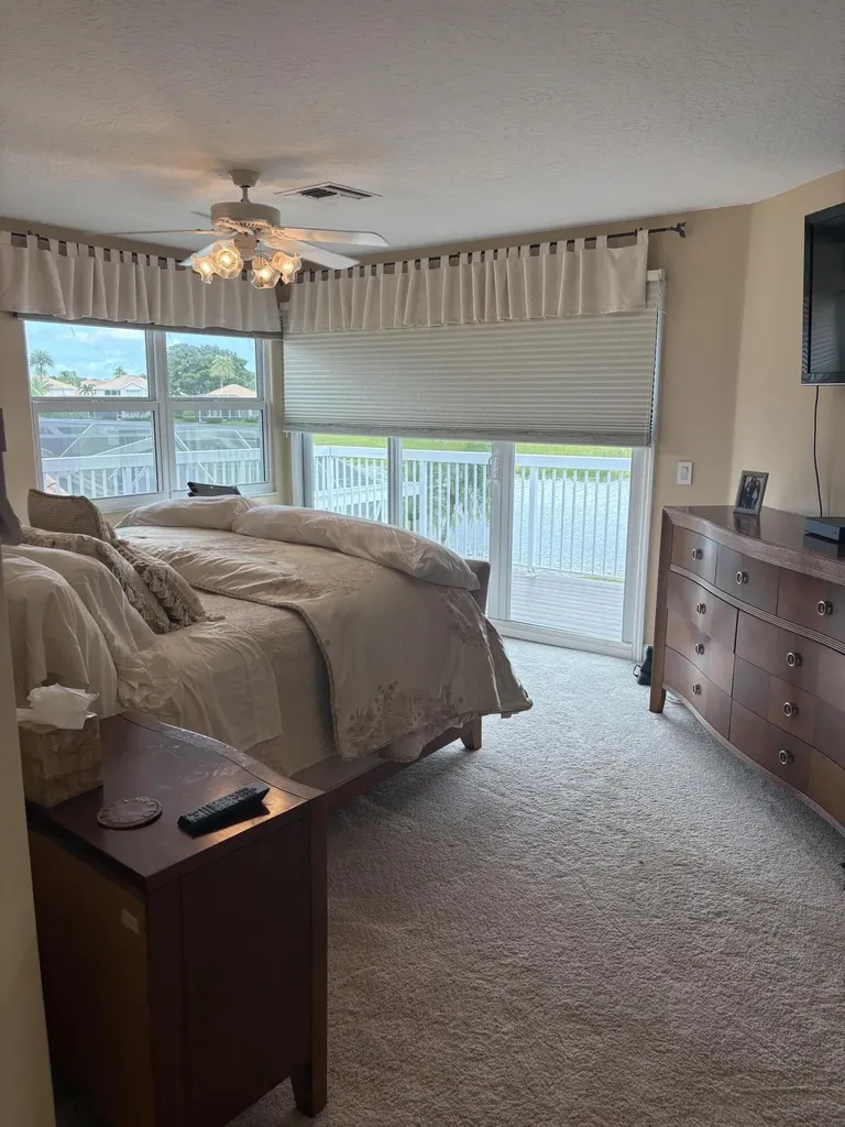 927 Augusta Pointe Drive Palm Beach Gardens FL 33418