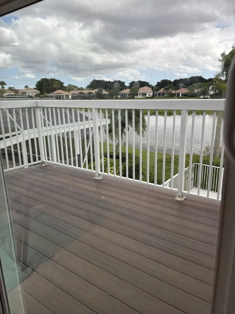 927 Augusta Pointe Drive Palm Beach Gardens FL 33418