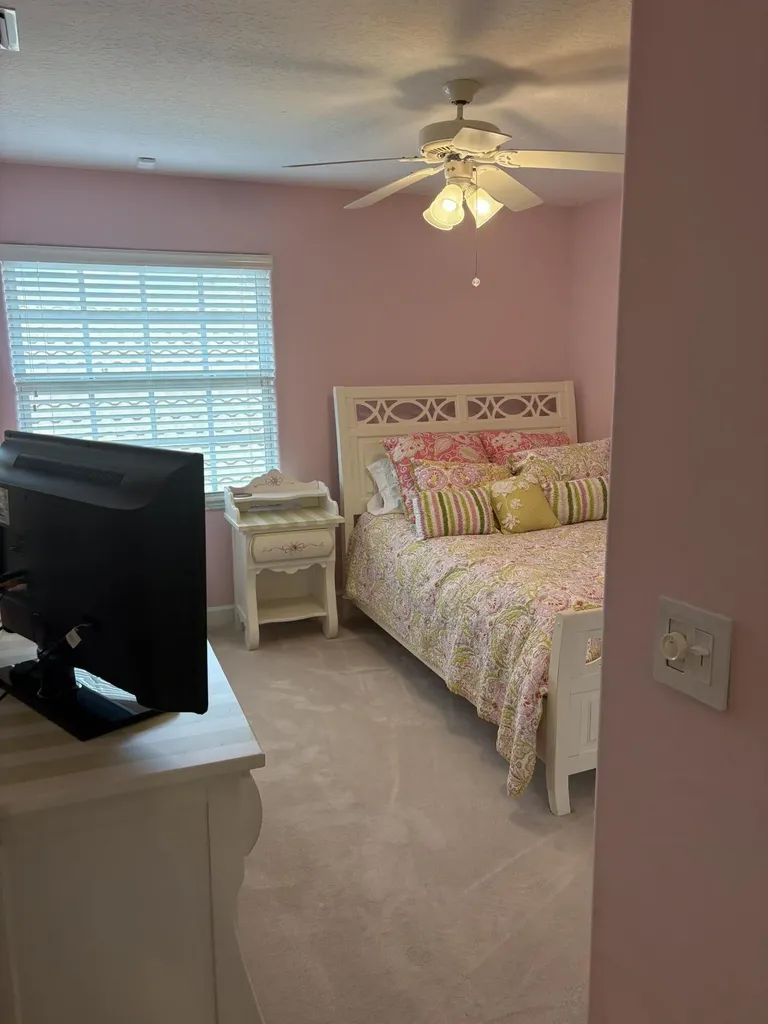 927 Augusta Pointe Drive Palm Beach Gardens FL 33418