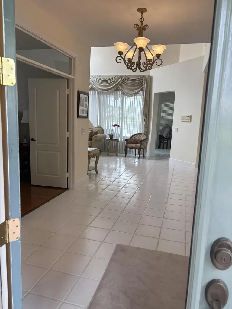 927 Augusta Pointe Drive Palm Beach Gardens FL 33418