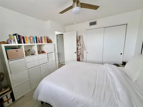 4832 Grapevine Way Davie FL 33331