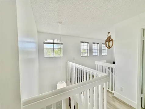 4832 Grapevine Way Davie FL 33331