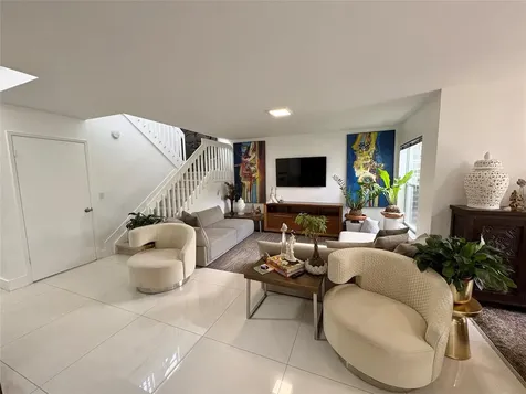 4832 Grapevine Way Davie FL 33331