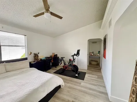 4832 Grapevine Way Davie FL 33331