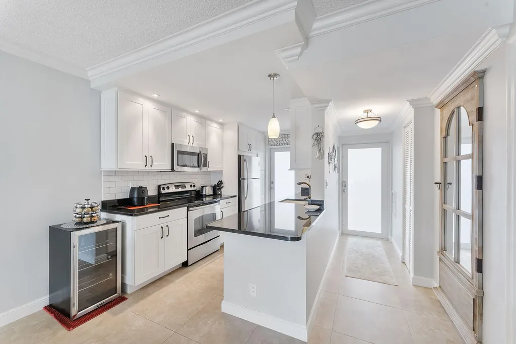 105 NE 19th Avenue Deerfield Beach FL 33441