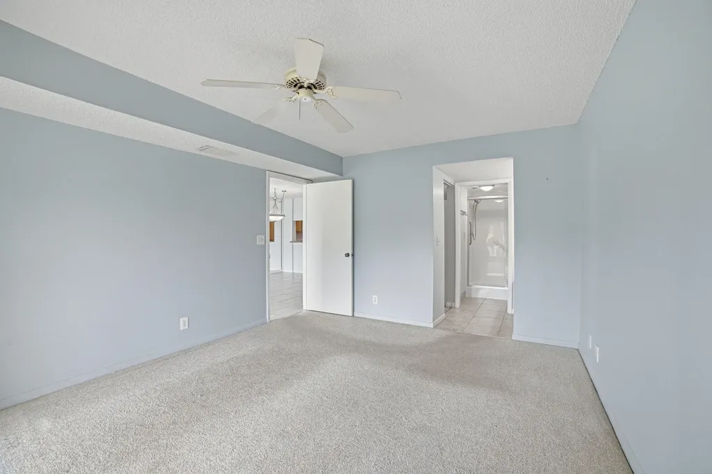 4702 E Lucerne Lakes Boulevard Boulevard E Lake Worth FL 33467