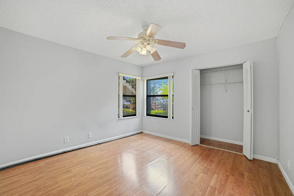 4702 E Lucerne Lakes Boulevard Boulevard E Lake Worth FL 33467