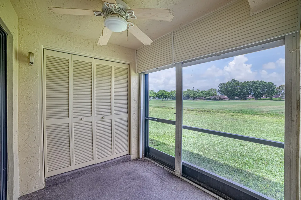 4702 E Lucerne Lakes Boulevard Boulevard E Lake Worth FL 33467