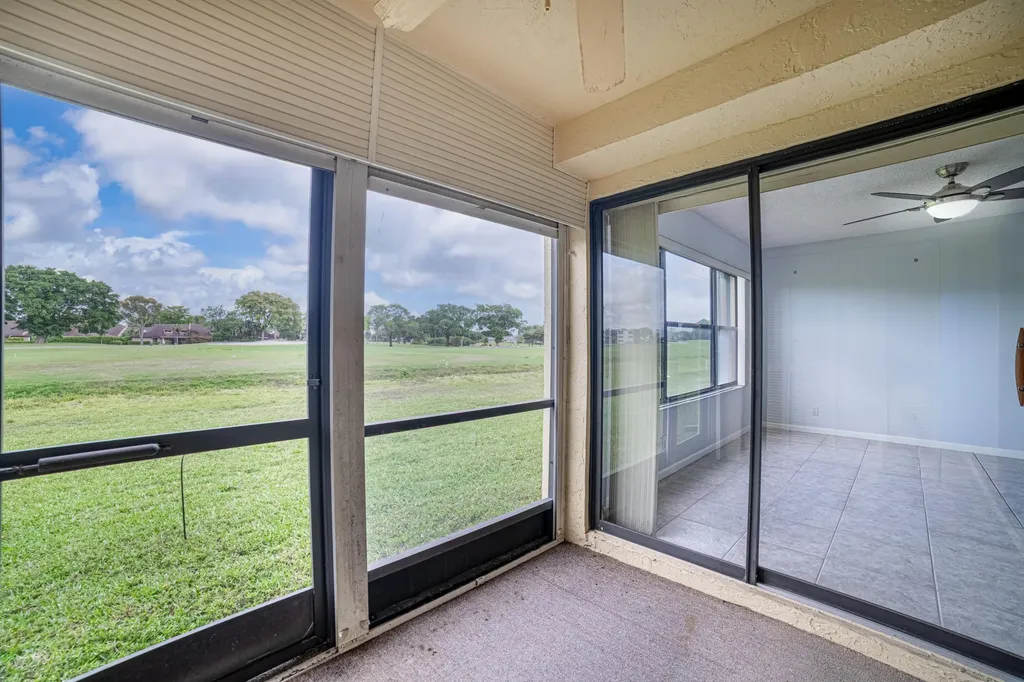 4702 E Lucerne Lakes Boulevard Boulevard E Lake Worth FL 33467