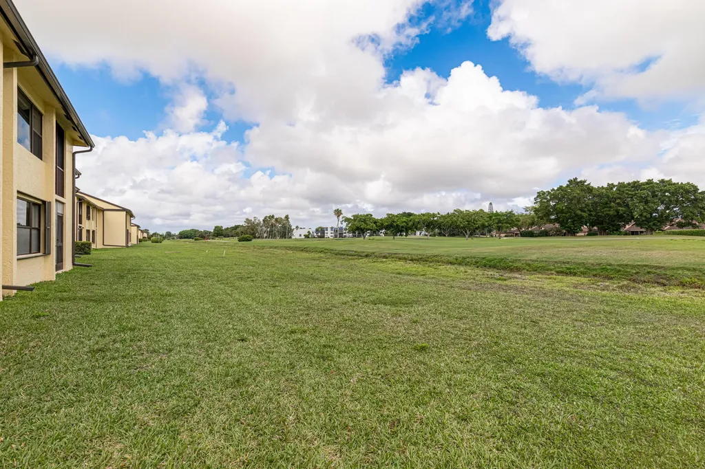 4702 E Lucerne Lakes Boulevard Boulevard E Lake Worth FL 33467