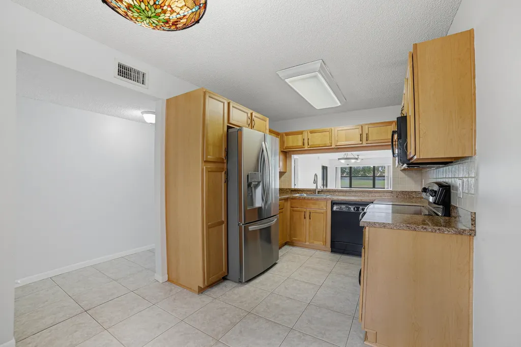 4702 E Lucerne Lakes Boulevard Boulevard E Lake Worth FL 33467