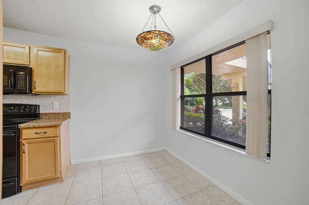 4702 E Lucerne Lakes Boulevard Boulevard E Lake Worth FL 33467