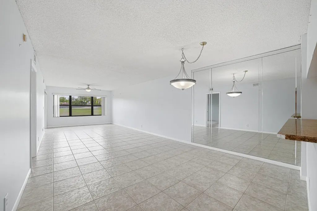 4702 E Lucerne Lakes Boulevard Boulevard E Lake Worth FL 33467