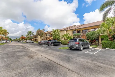 4702 E Lucerne Lakes Boulevard Boulevard E Lake Worth FL 33467