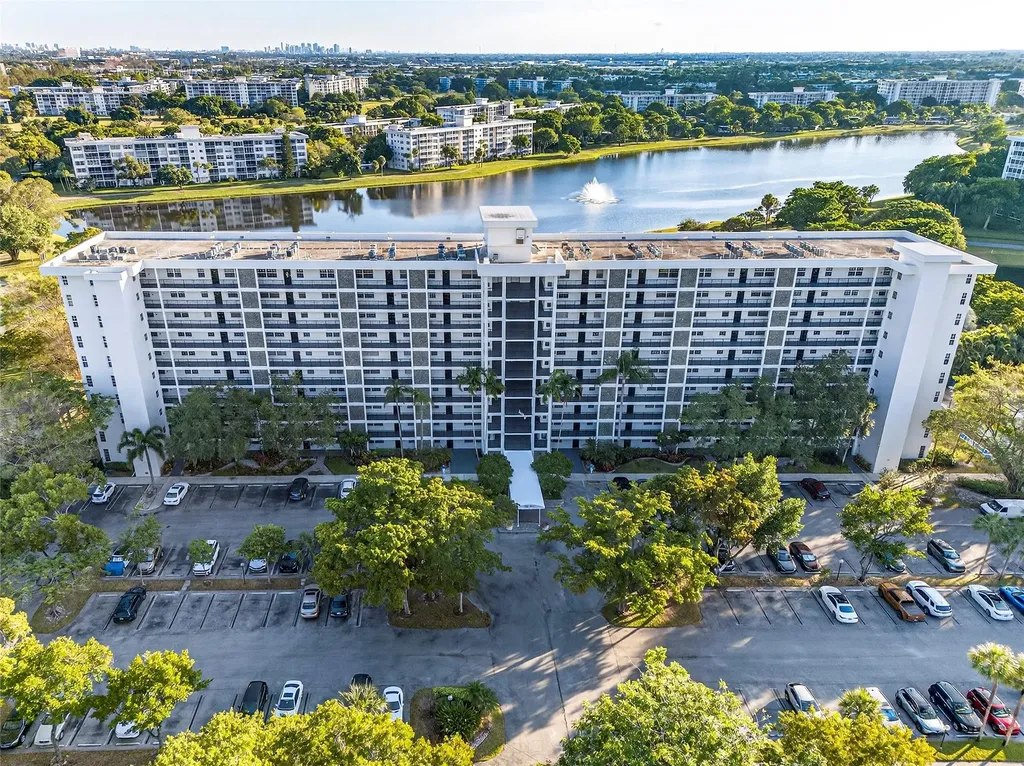 2900 N Course Drive Pompano Beach FL 33069