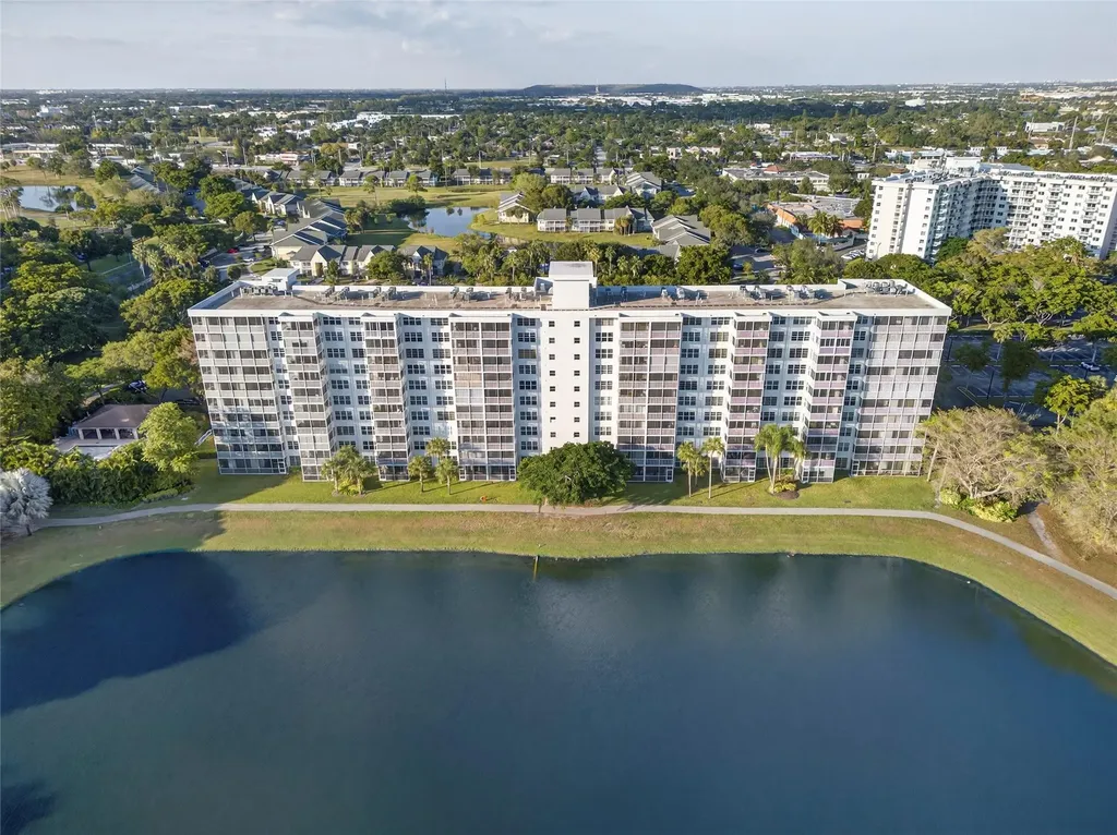 2900 N Course Drive Pompano Beach FL 33069