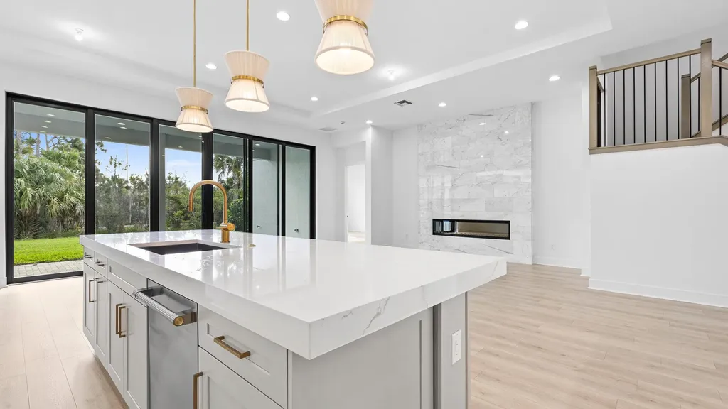 13290 Artisan Circle Palm Beach Gardens FL 33418