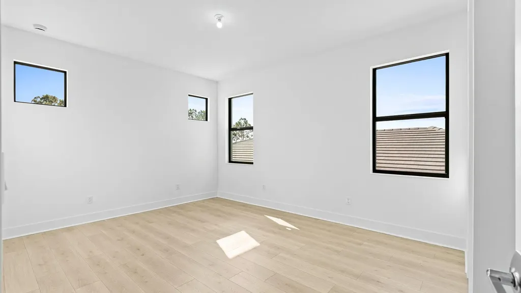 13290 Artisan Circle Palm Beach Gardens FL 33418
