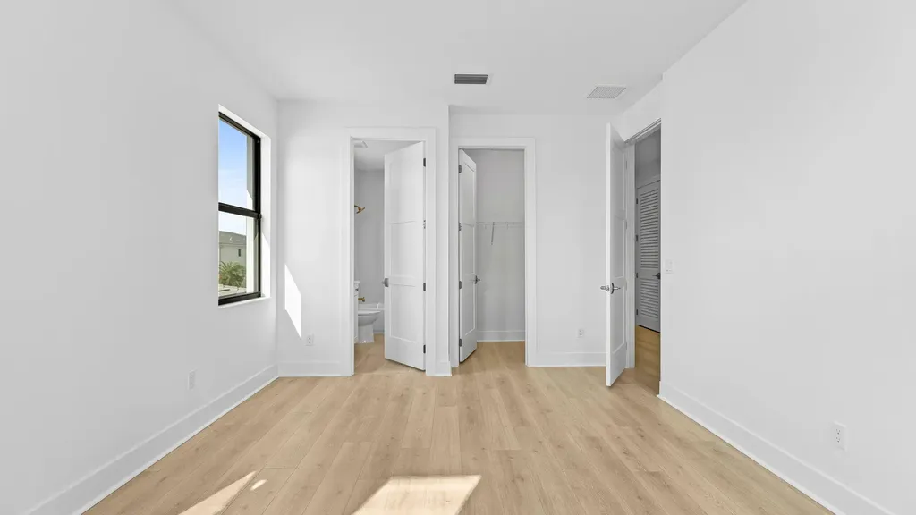 13290 Artisan Circle Palm Beach Gardens FL 33418