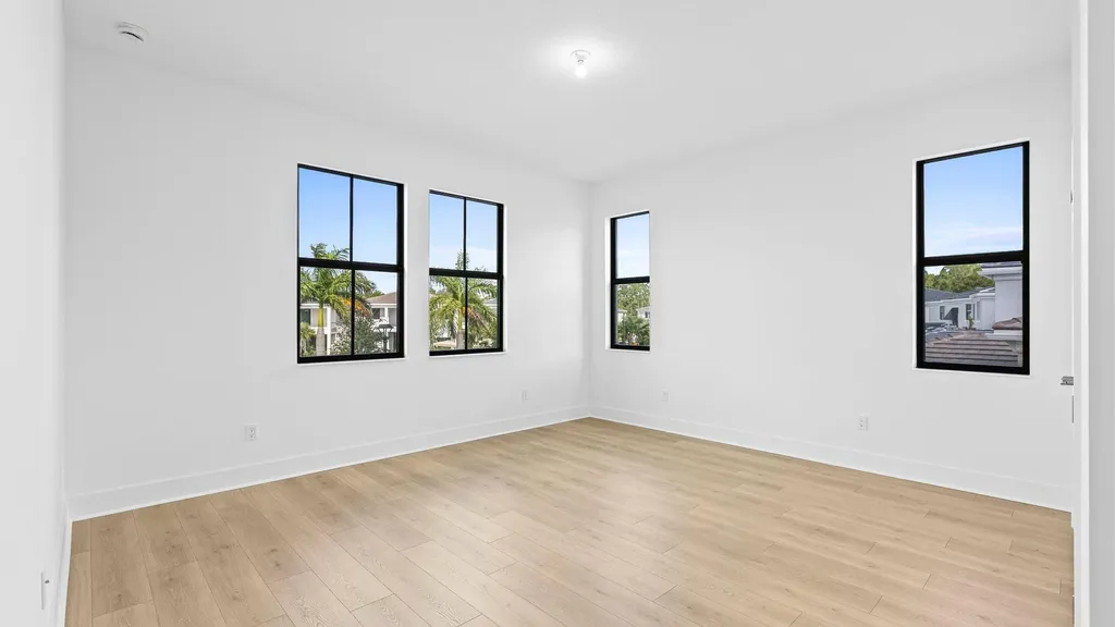 13290 Artisan Circle Palm Beach Gardens FL 33418