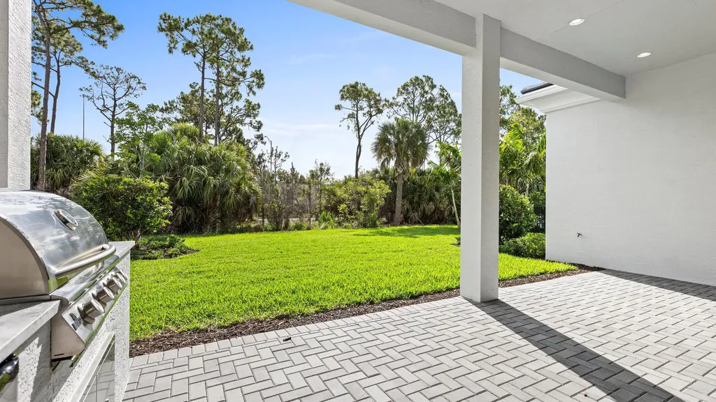 13290 Artisan Circle Palm Beach Gardens FL 33418