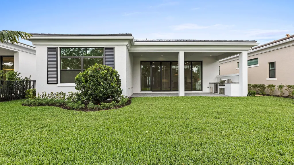 13290 Artisan Circle Palm Beach Gardens FL 33418