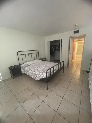 2821 Somerset Drive Lauderdale Lakes FL 33311
