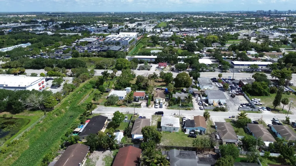 2944 Westgate Avenue West Palm Beach FL 33409