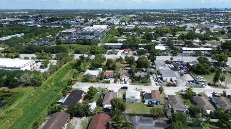 2944 Westgate Avenue West Palm Beach FL 33409