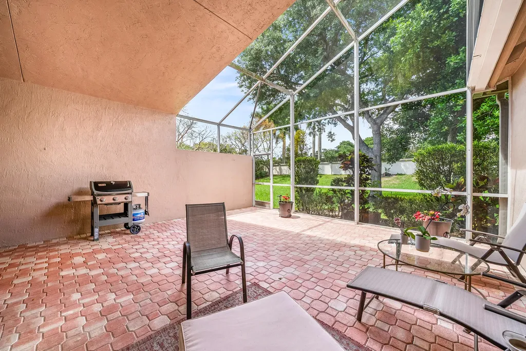 9989 Torino Drive Lake Worth FL 33467