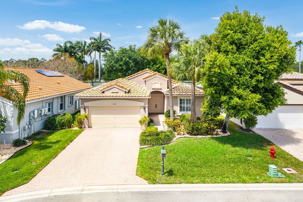 9989 Torino Drive Lake Worth FL 33467