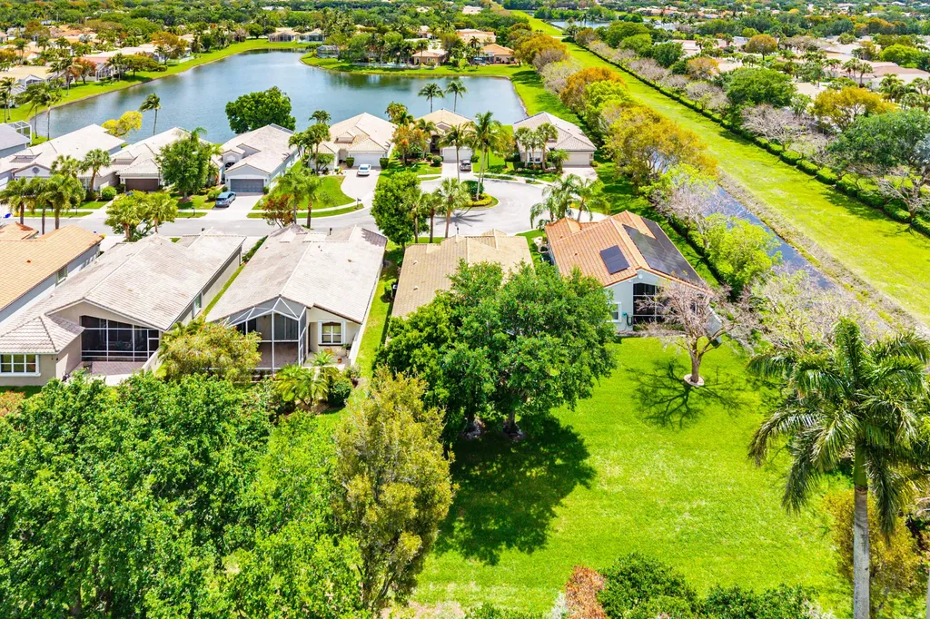 9989 Torino Drive Lake Worth FL 33467
