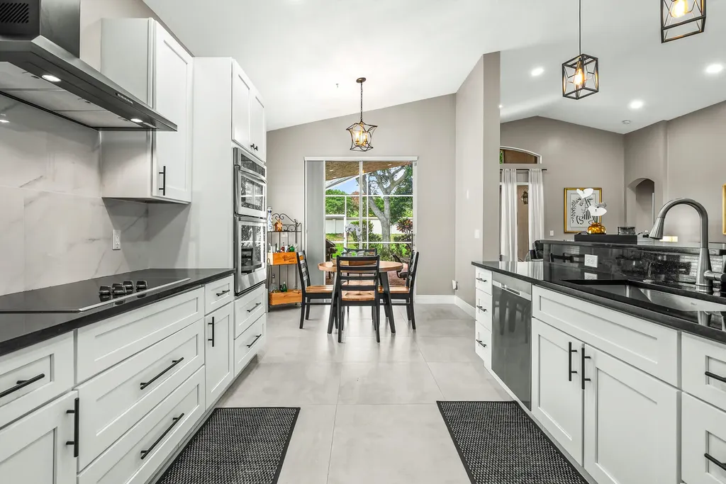 9989 Torino Drive Lake Worth FL 33467