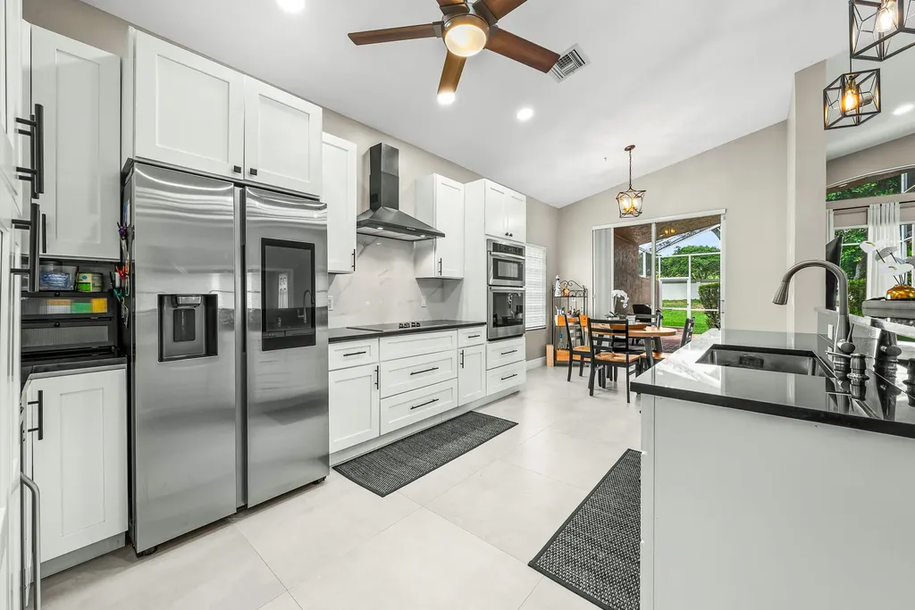 9989 Torino Drive Lake Worth FL 33467