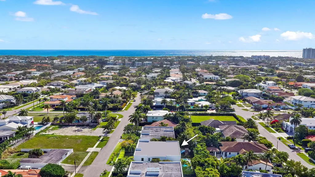 254 NE 4th Street Boca Raton FL 33432