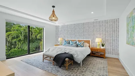 254 NE 4th Street Boca Raton FL 33432