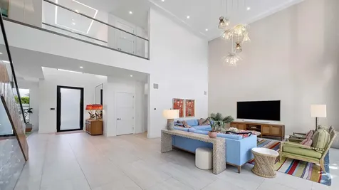 254 NE 4th Street Boca Raton FL 33432