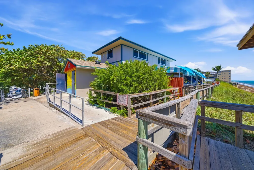 4001 S Ocean Boulevard South Palm Beach FL 33480