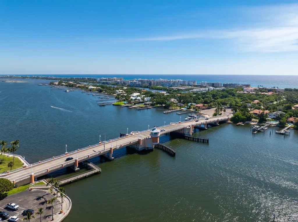 4001 S Ocean Boulevard South Palm Beach FL 33480
