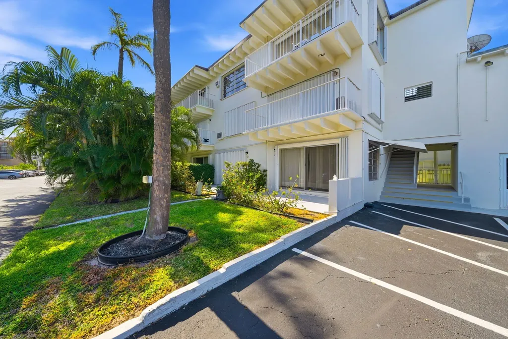4001 S Ocean Boulevard South Palm Beach FL 33480