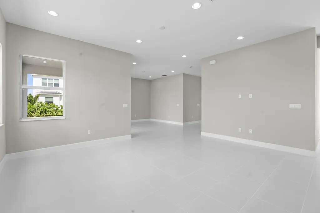 5715 Bristlecone Cmns Westlake FL 33470
