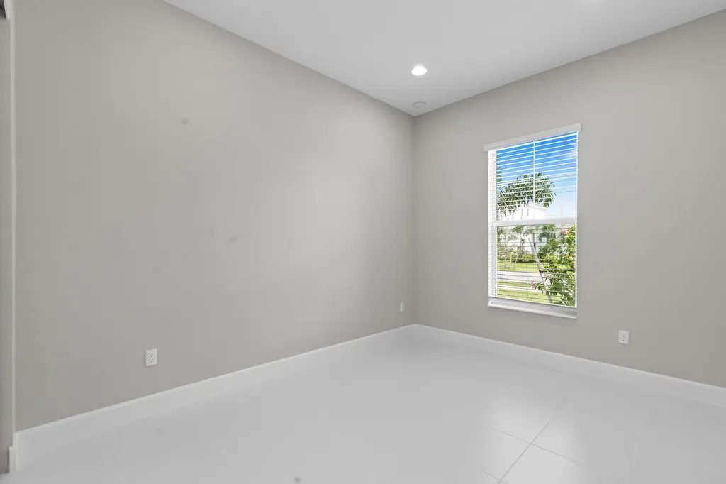 5715 Bristlecone Cmns Westlake FL 33470