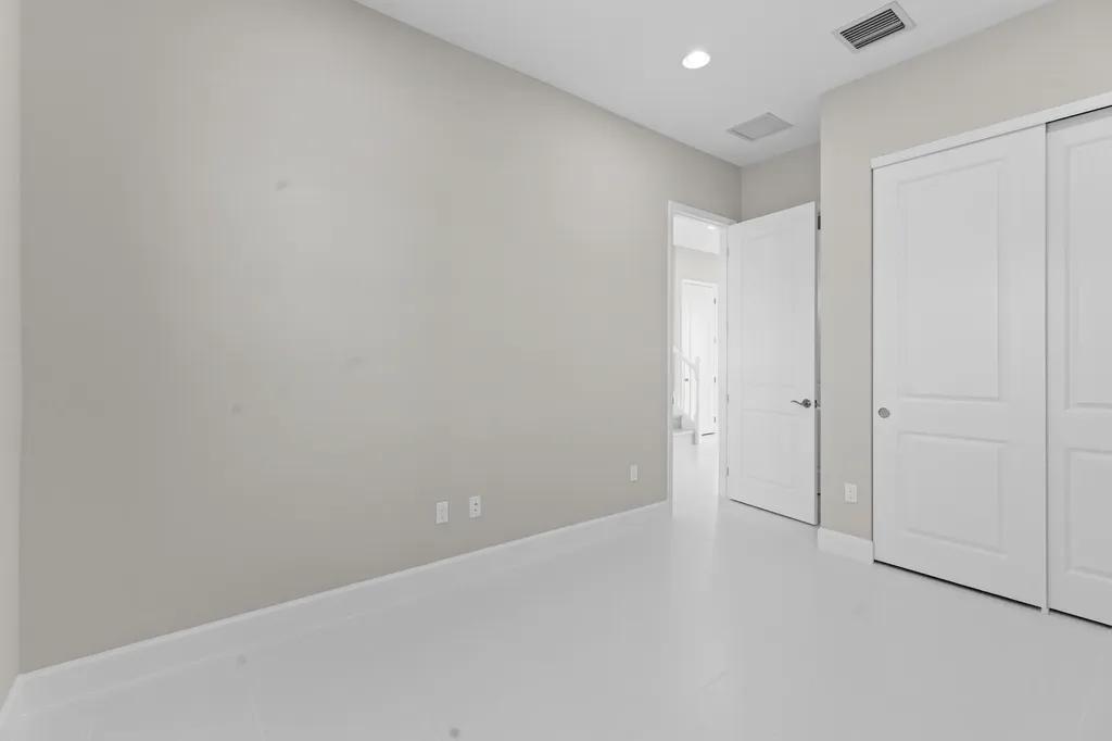 5715 Bristlecone Cmns Westlake FL 33470