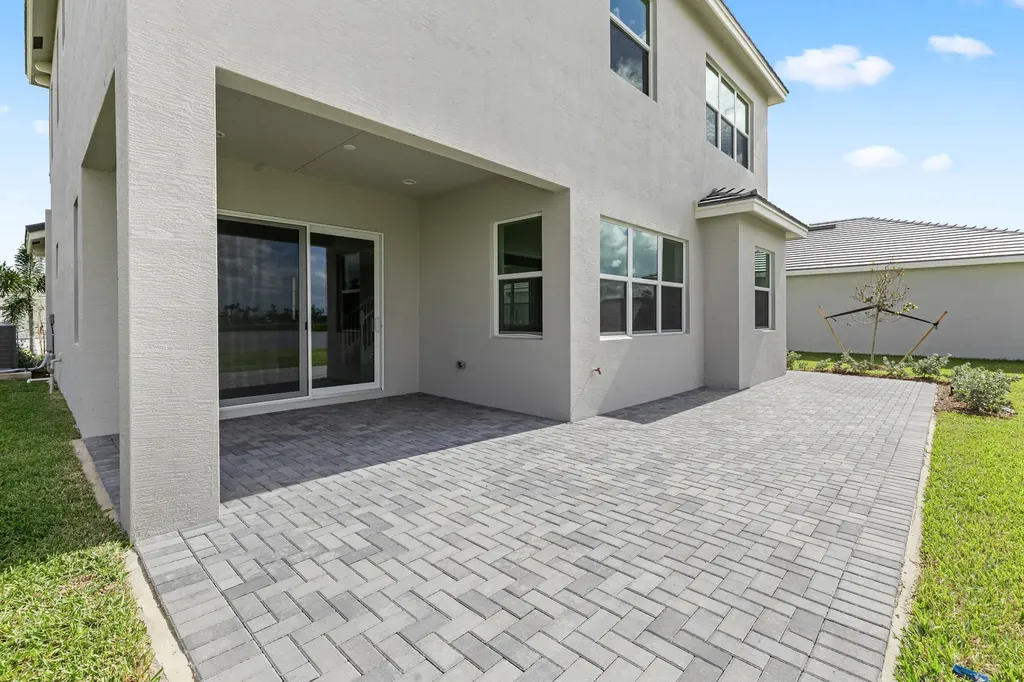 5715 Bristlecone Cmns Westlake FL 33470