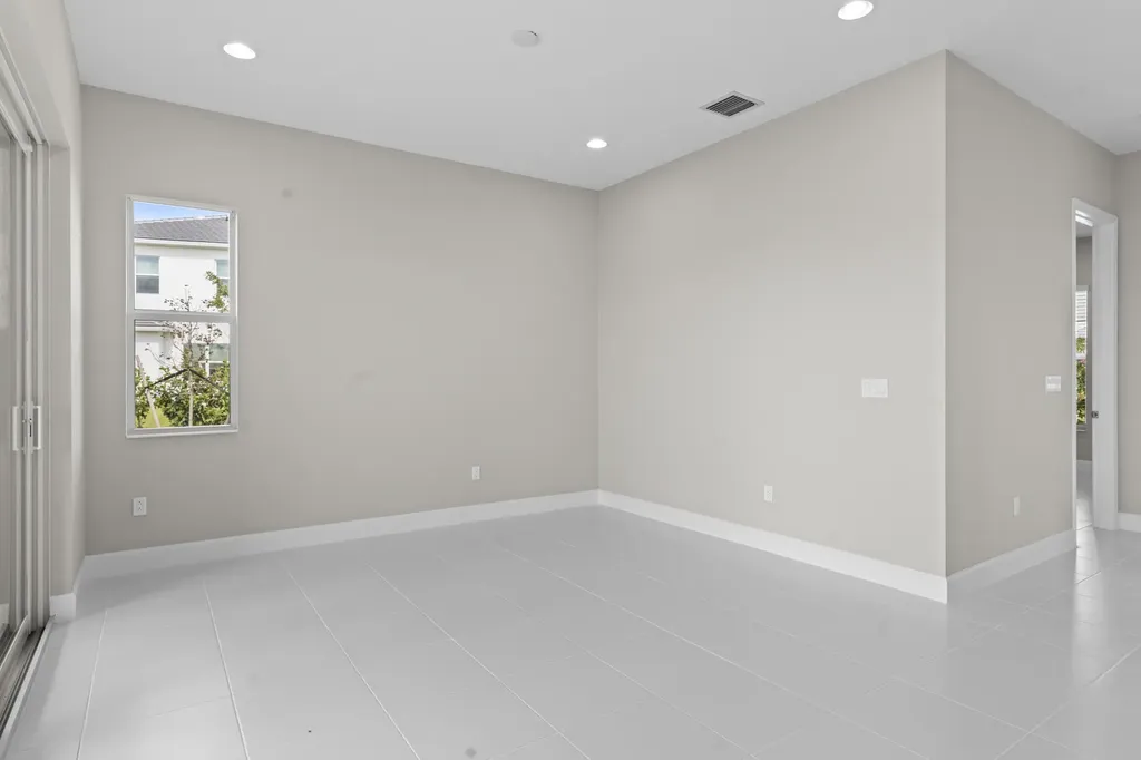 5715 Bristlecone Cmns Westlake FL 33470